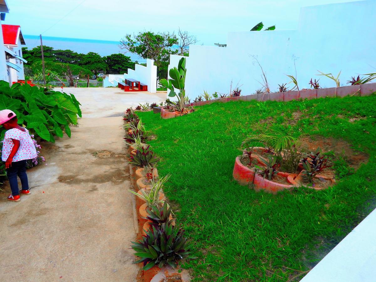 The Whitehouse Hotel Port Shepstone Exterior foto